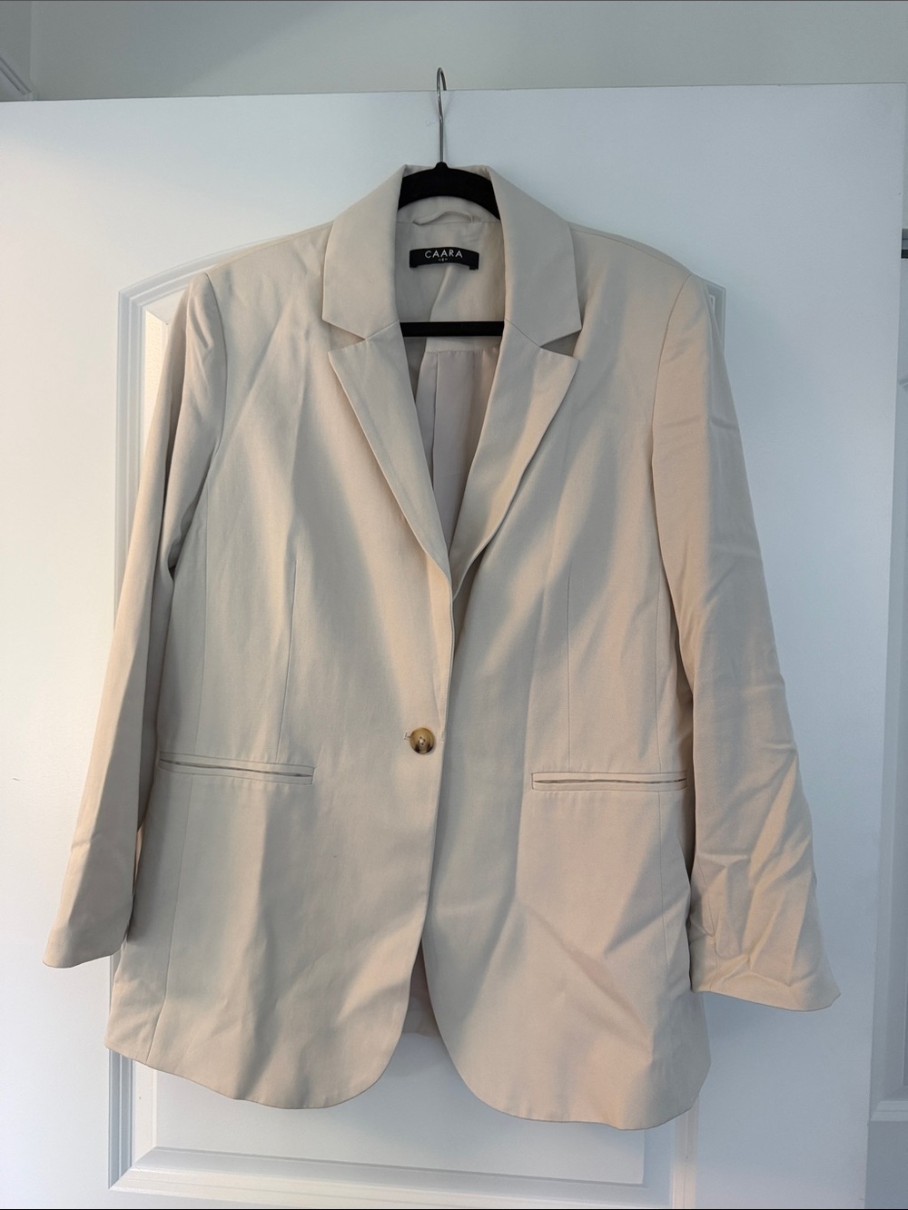 Caara Women's Cream Single-Button Oversized Blazer